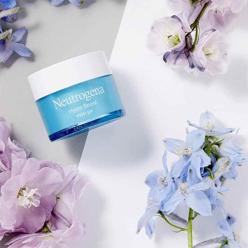 Neutrogena Hydro Boost Water Gel Moisturiser For Normal To Combination Skin 50ml - Image 2